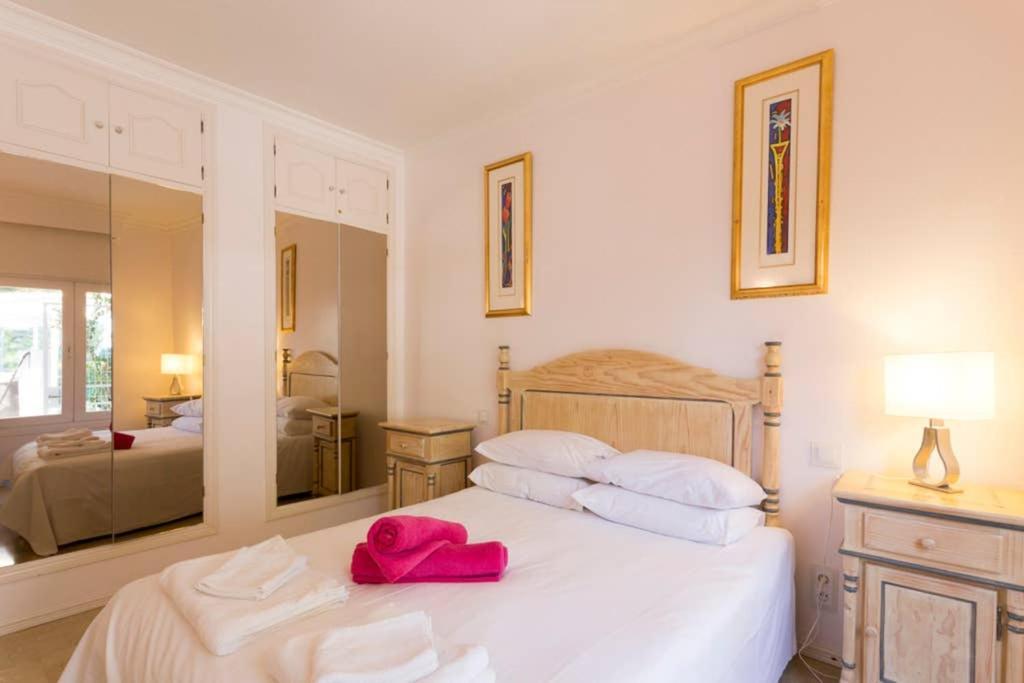Villa Ocean View Portals Nous  Luaran gambar